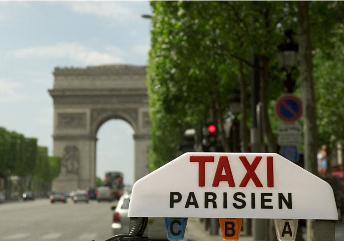 With a taxi to Paris