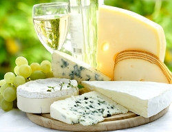 Sardinian cheese and wine