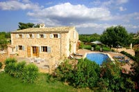 Typical Majorcan finca made of natural stone. Property no. 391049.